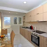 Garitsa Gem Apartmán *